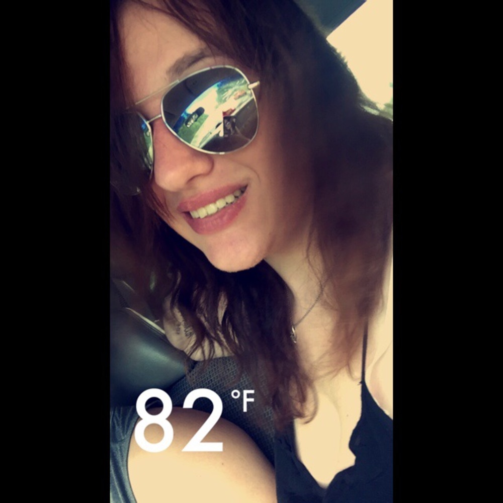 Meet your Posher, Heidi mae